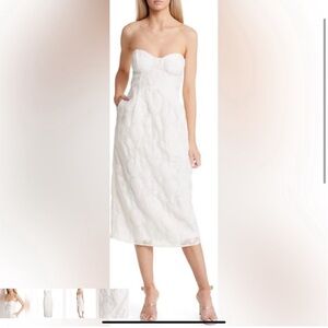 Lulu’s White Midi Strapless Dress with pockets